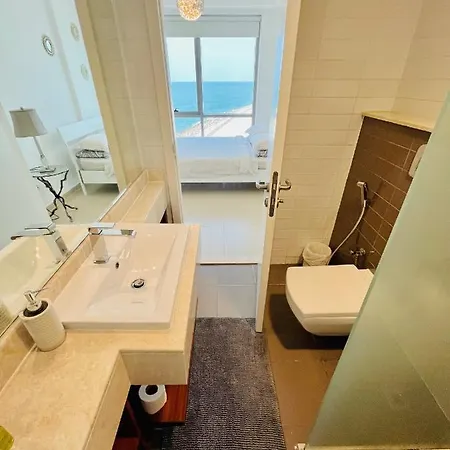 Luxurious 2 Bedroom Beachfront Apartment - Direct Seaview Ras al-Khaimah Exterior foto