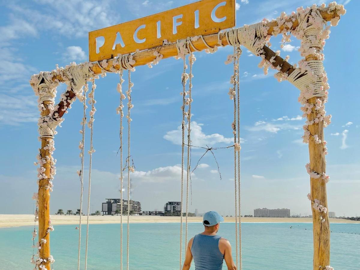 Luxurious 2 Bedroom Beachfront - Direct Seaview Apartment *