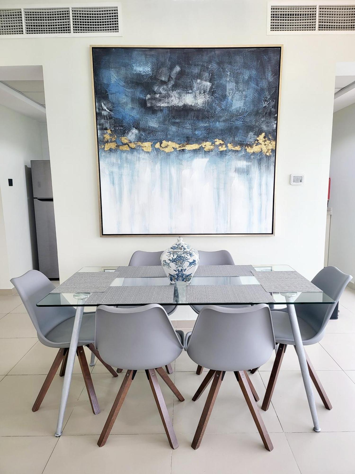 Apartment Luxurious 2 Bedroom Beachfront - Direct Seaview